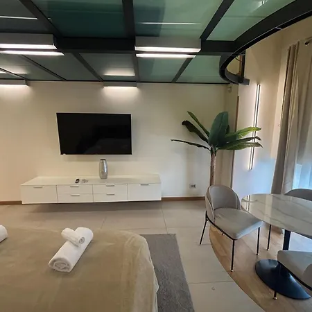 Apartament Trevi Fountain Loft *