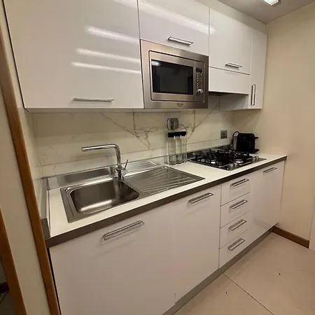 Trevi Fountain Loft Apartment